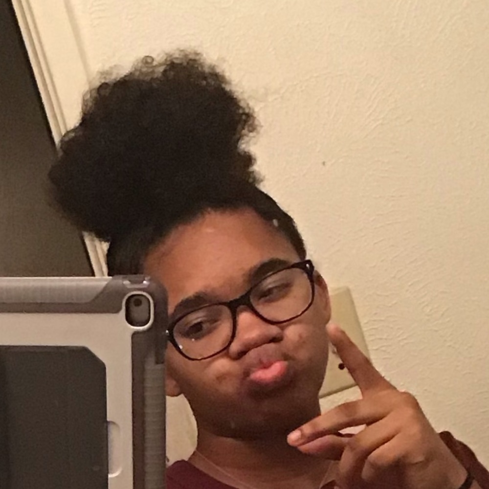 Meet your Posher, Amariah